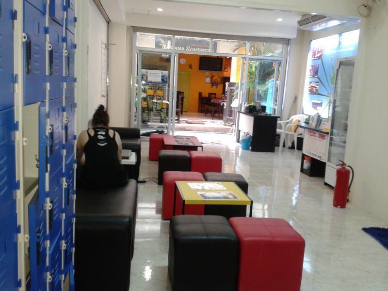 Pp Centerpoint Hostel เกาะพีพี ภายนอก รูปภาพ